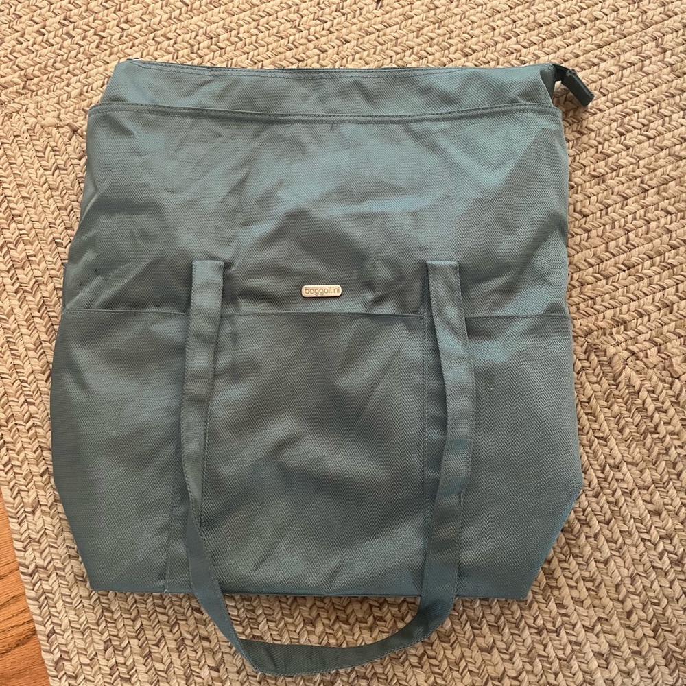 Huge tote